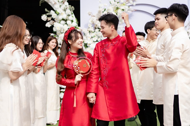Cô gái Vĩnh Phúc lấy anh hàng xóm, ngày cưới nhà trai sang nấu cỗ nhờ