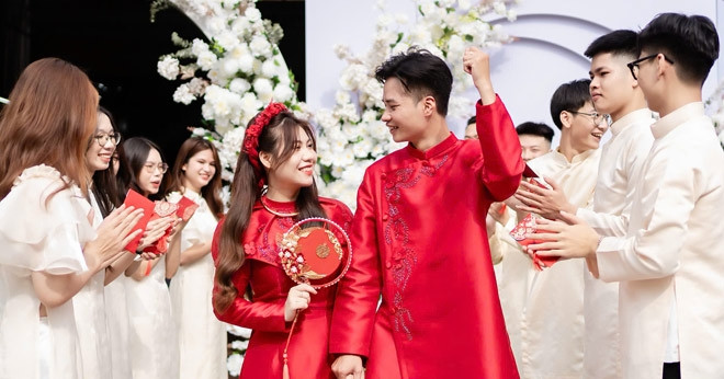 Cô gái Vĩnh Phúc lấy anh hàng xóm, ngày cưới nhà trai sang nấu cỗ nhờ