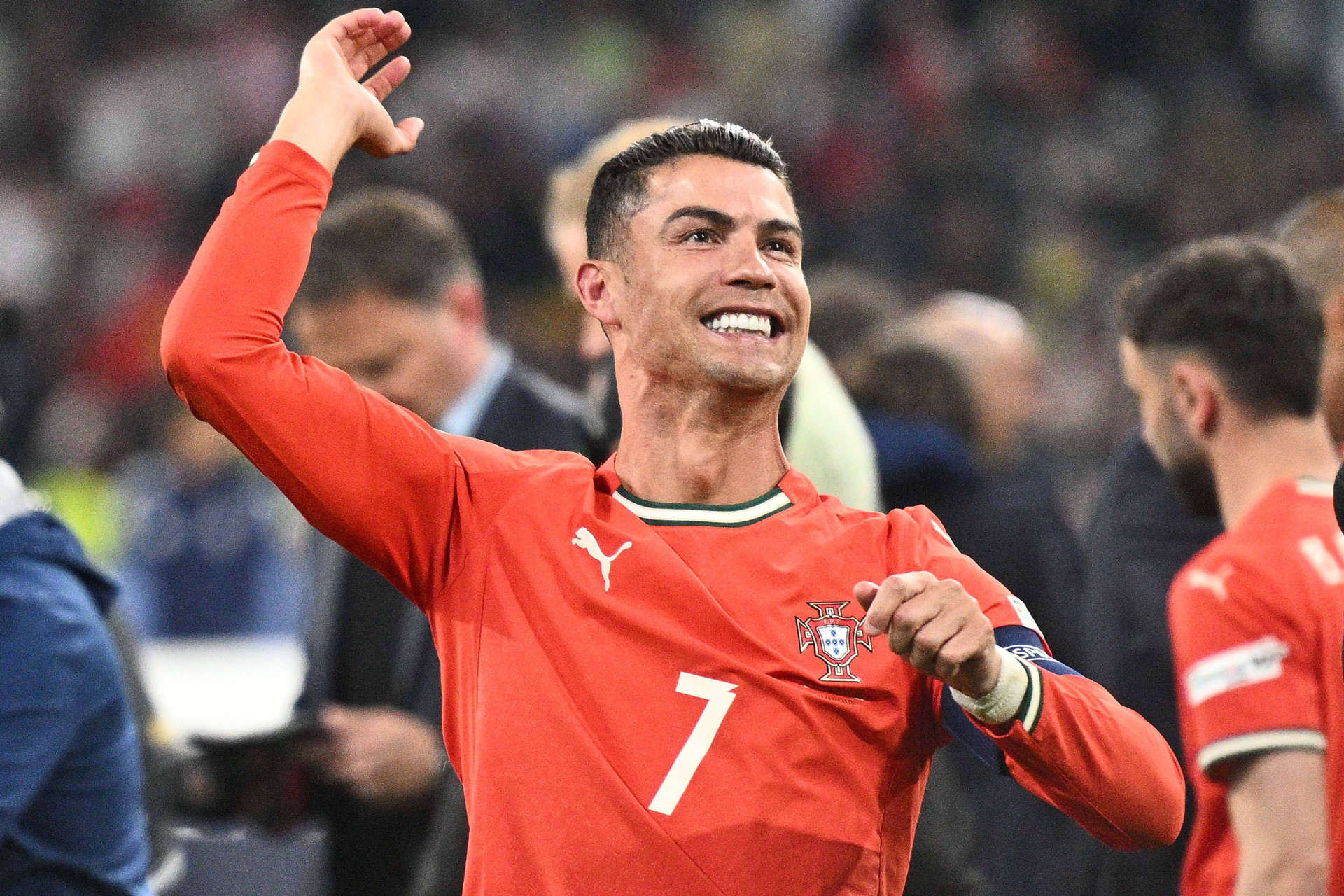 Imago - Ronaldo Bo Dao Nha Tay Ban Nha.jpg