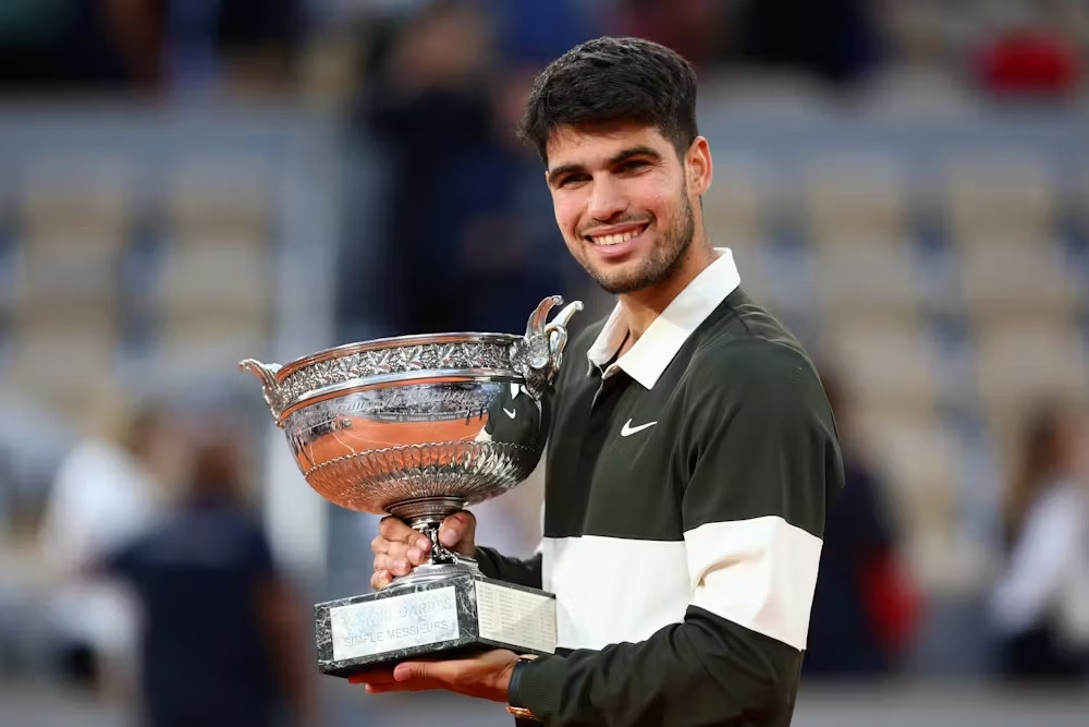 Ngược dòng kinh điển hạ Sinner, Alcaraz vô địch Roland Garros