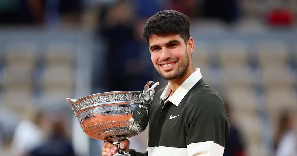 Ngược dòng kinh điển hạ Sinner, Alcaraz vô địch Roland Garros