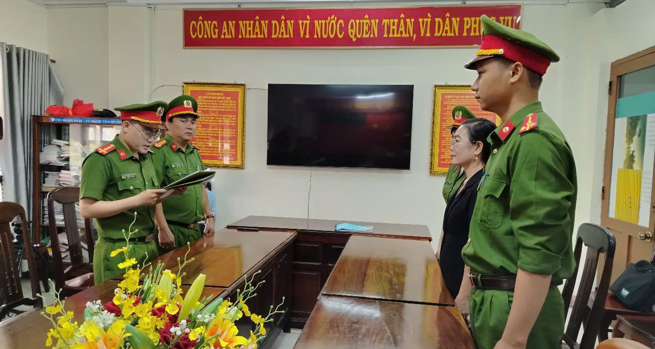 Khởi tố bà chủ doanh nghiệp bán hơn 17 tấn cà phê giả