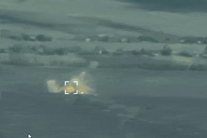 Video UAV Ukraine bắn cháy tổ hợp phòng không Buk-M3 của Nga