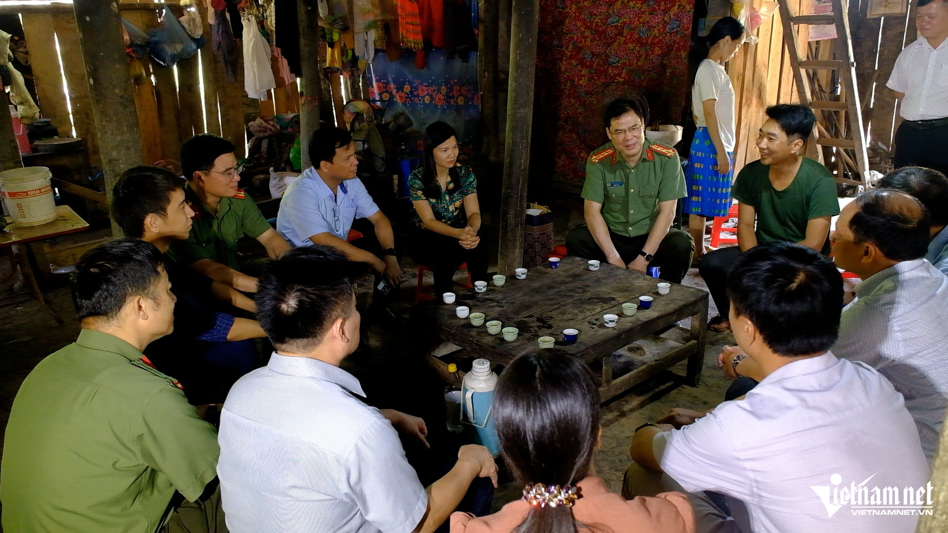 W-dai ta vu hong quang 15.jpg