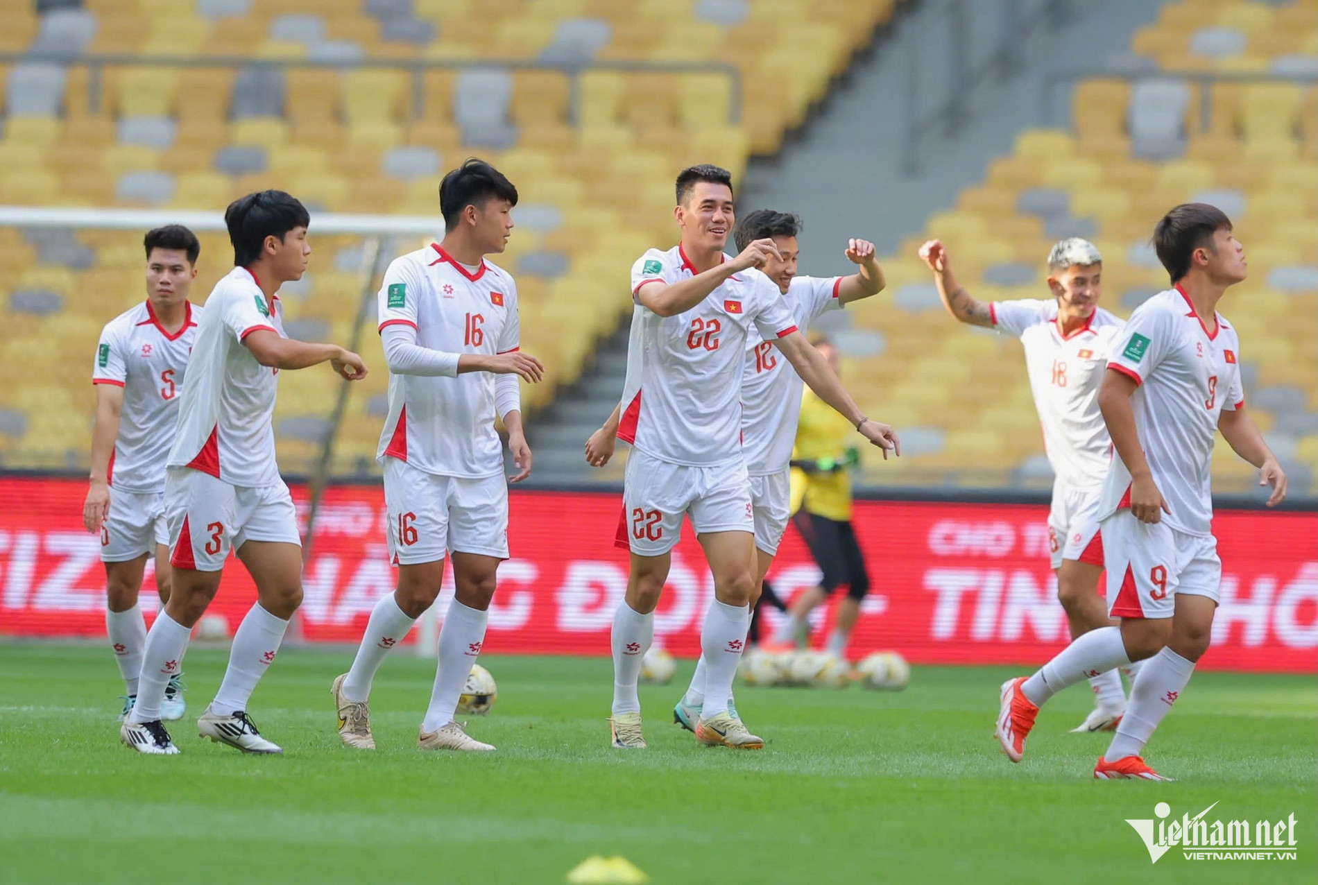 W-tuyen viet nam 2.jpg