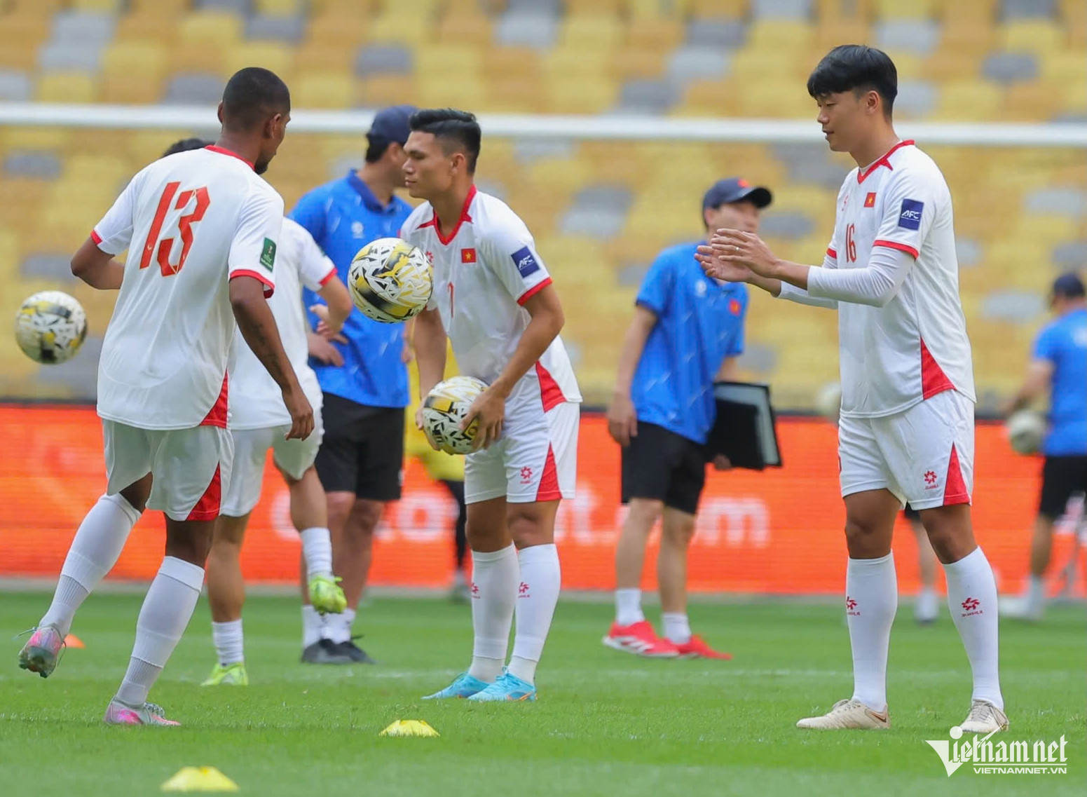 W-tuyen viet nam 3.jpg