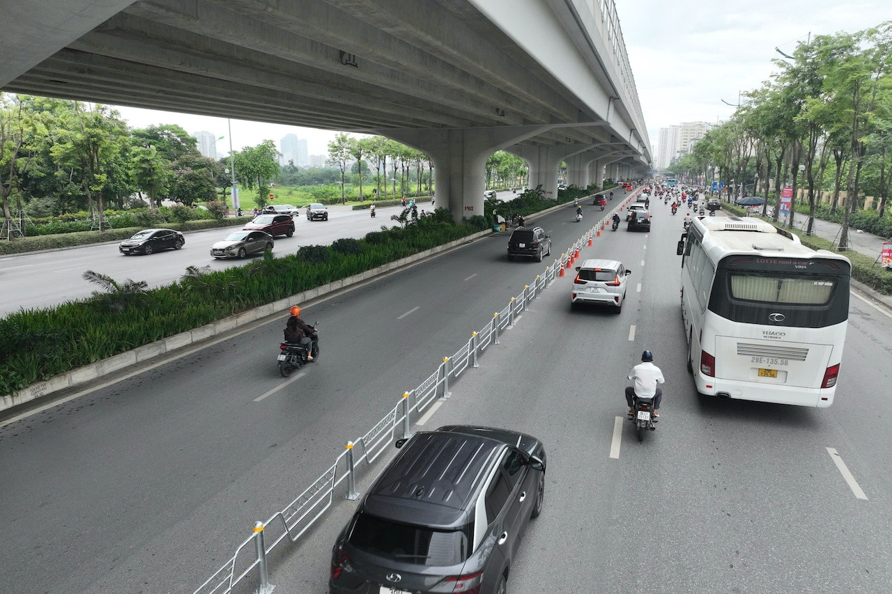 Hà Nội: Từ 4/7 sẽ thực hiện phân làn trên đường Phạm Văn Đồng