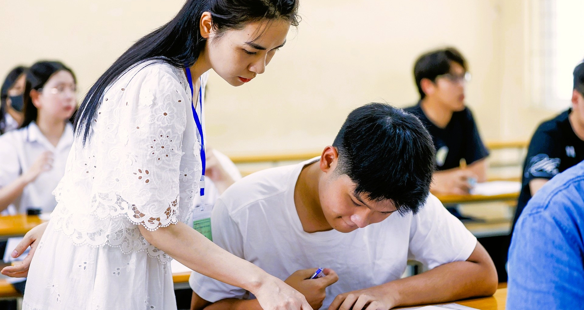 Bộ GD-ĐT khẳng định đề thi tốt nghiệp THPT 2025 không vượt quá chương trình