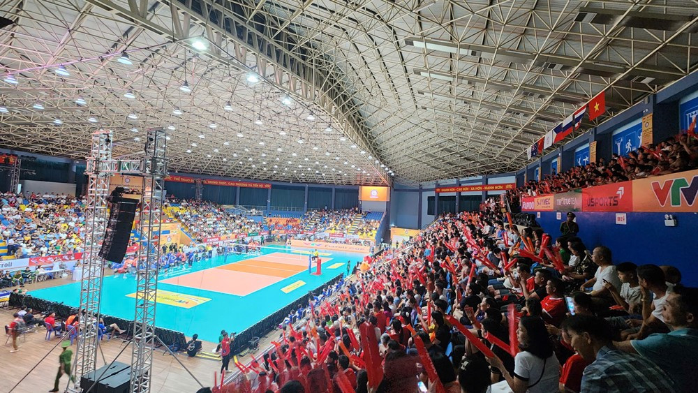 bong chuyen viet nam vs tu xuyen 7.jpg