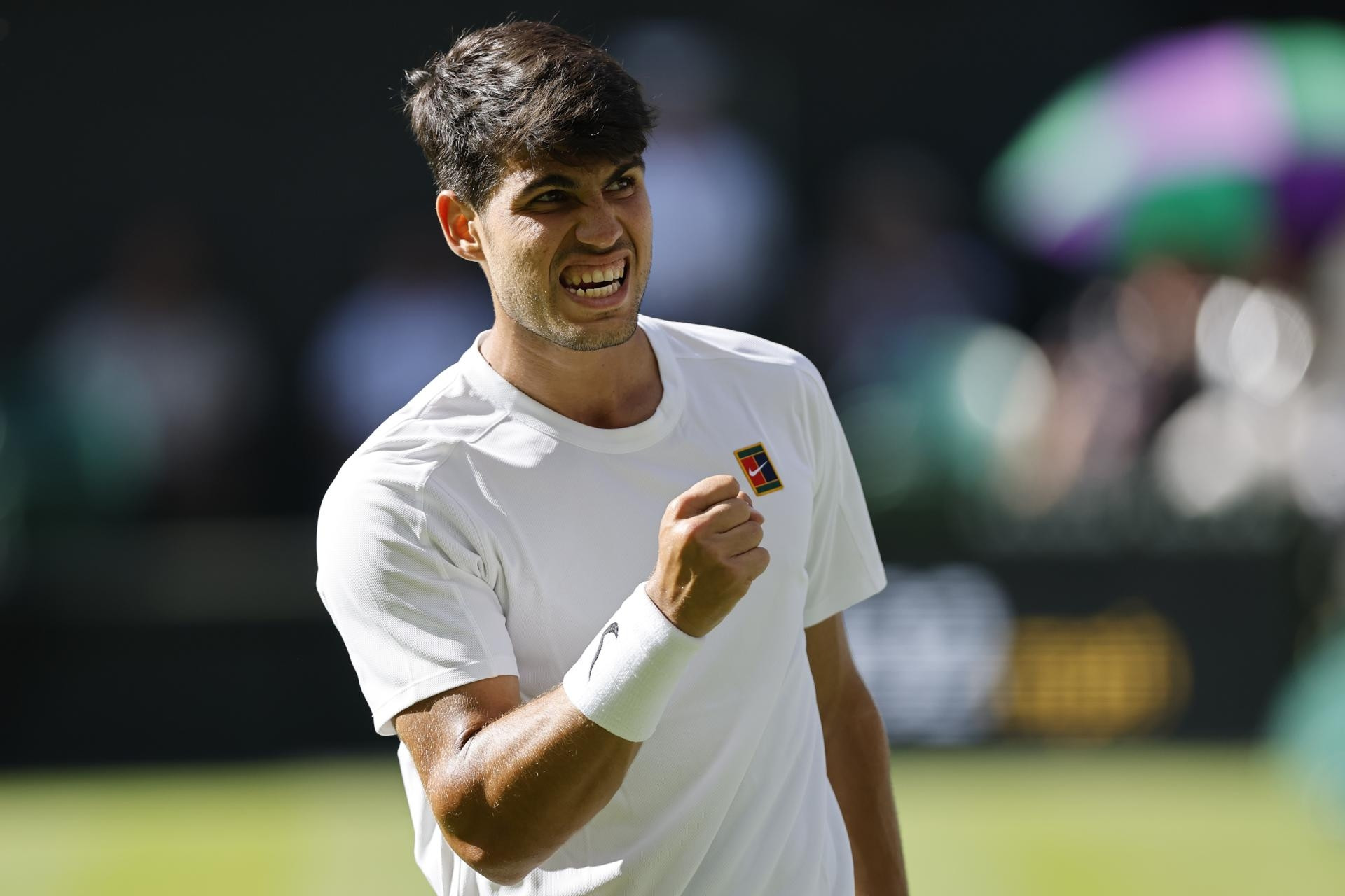 Carlos Alcaraz ở Wimbledon: Tự tin tiếp bước Federer và Djokovic