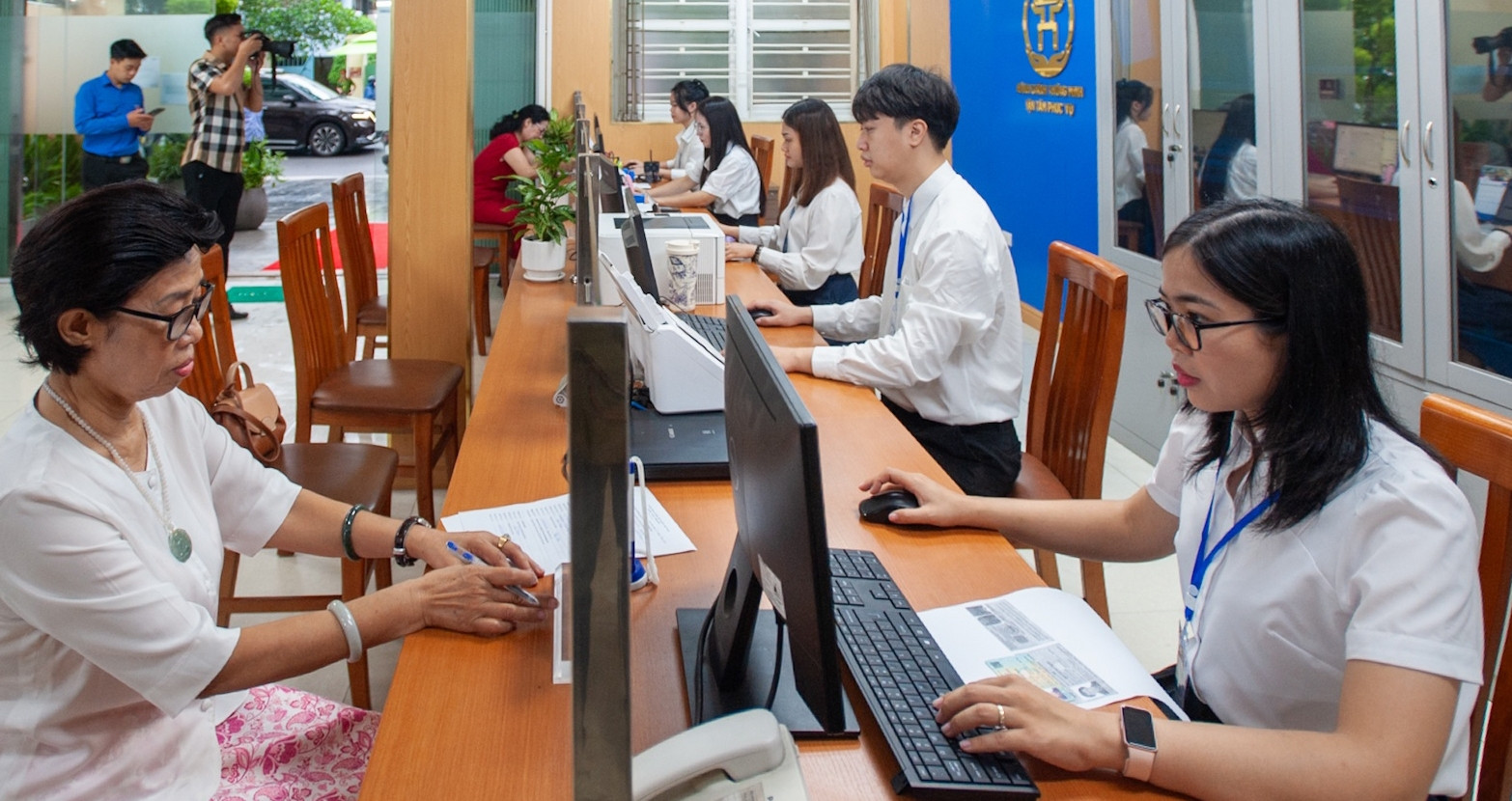 Chỉ 20 phút đã xong thủ tục hành chính ở phường mới của Hà Nội
