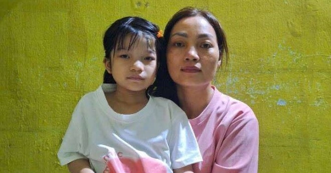 Con gái bị tim bẩm sinh, mẹ nghèo bất lực không lo đủ 80 triệu đồng cứu con
