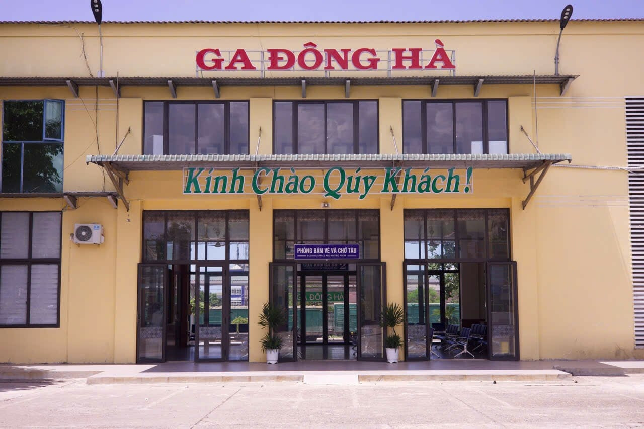 Hoãn chuyến tàu Đông Hà - Đồng Hới phục vụ cán bộ, công chức vì chỉ có 2 hành khách