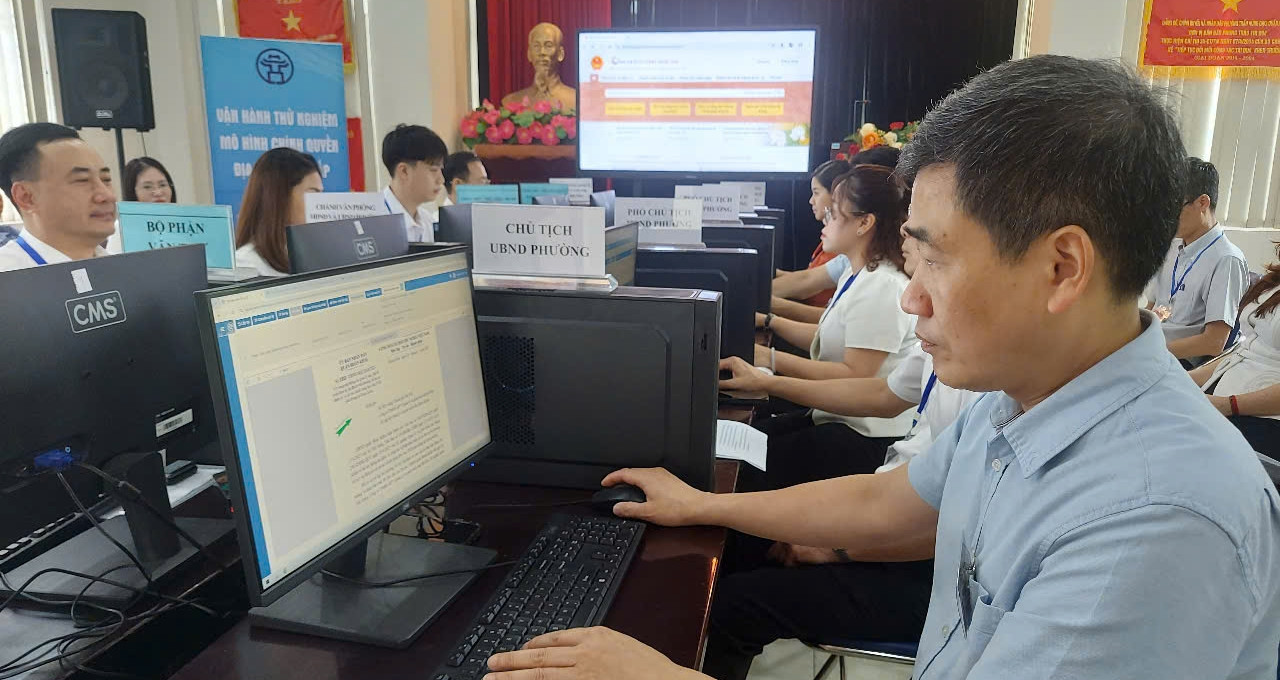 Hôm nay, cả nước thực hiện mô hình chính quyền ...