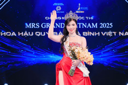 Bà xã của '1 trong 3 giáo sư trẻ nhất Việt Nam năm 2022' đăng quang hoa hậu