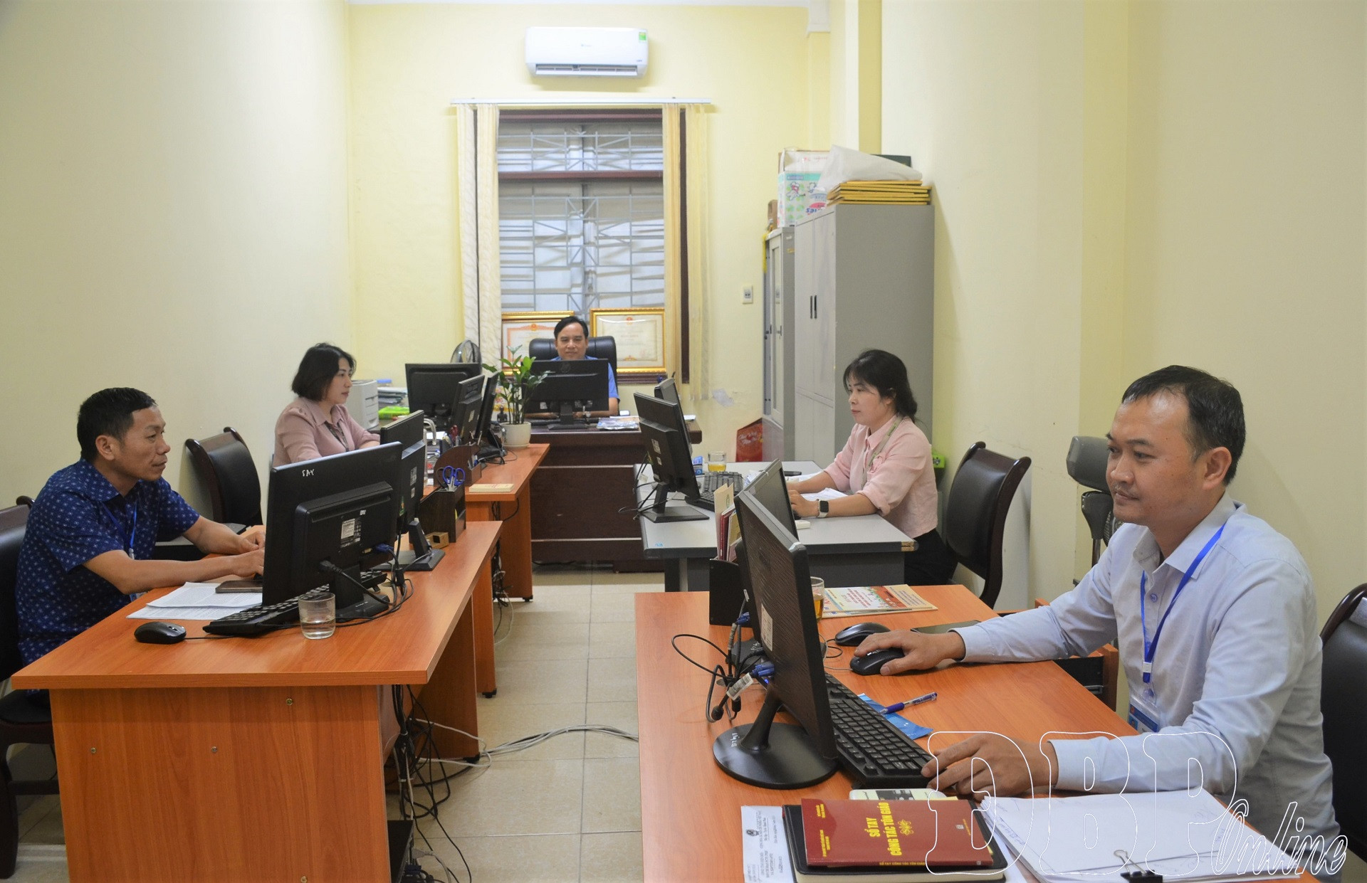 So Dan toc va Ton giao.jpg