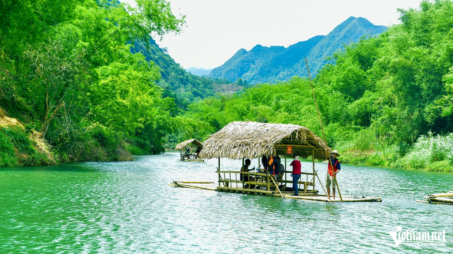 W-a2Trải nghiệm du lịch bằng bè tre.jpg