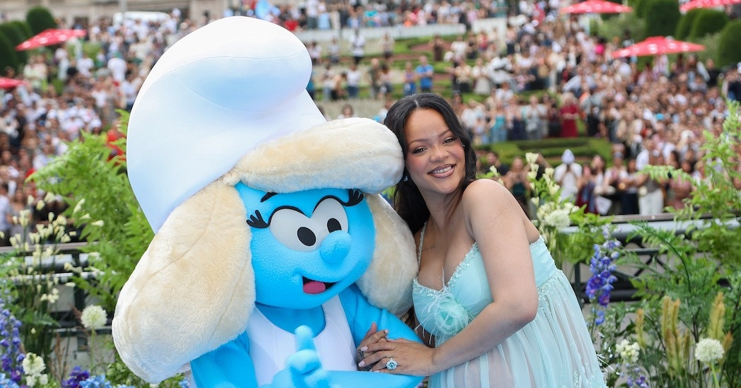 Ca sĩ tỷ phú Rihanna biến Xì Trum 2025 thành màn tái xuất ngoạn mục nhất lịch sử