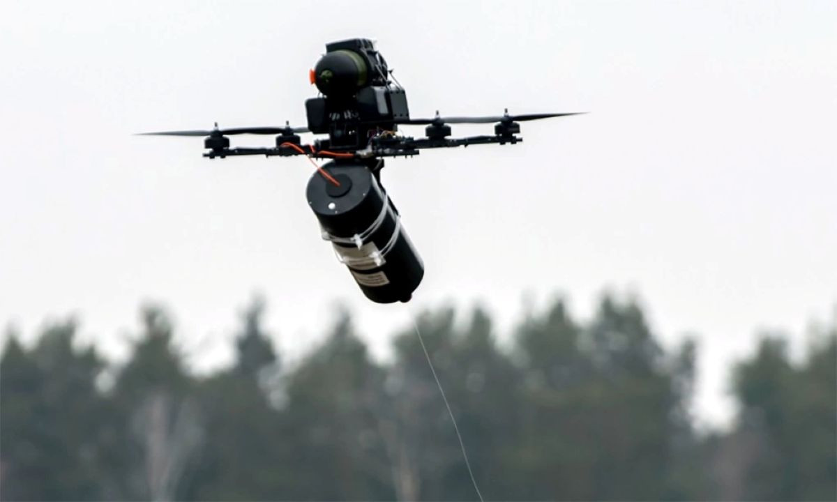 Drone cáp quang Ukraine.jpg