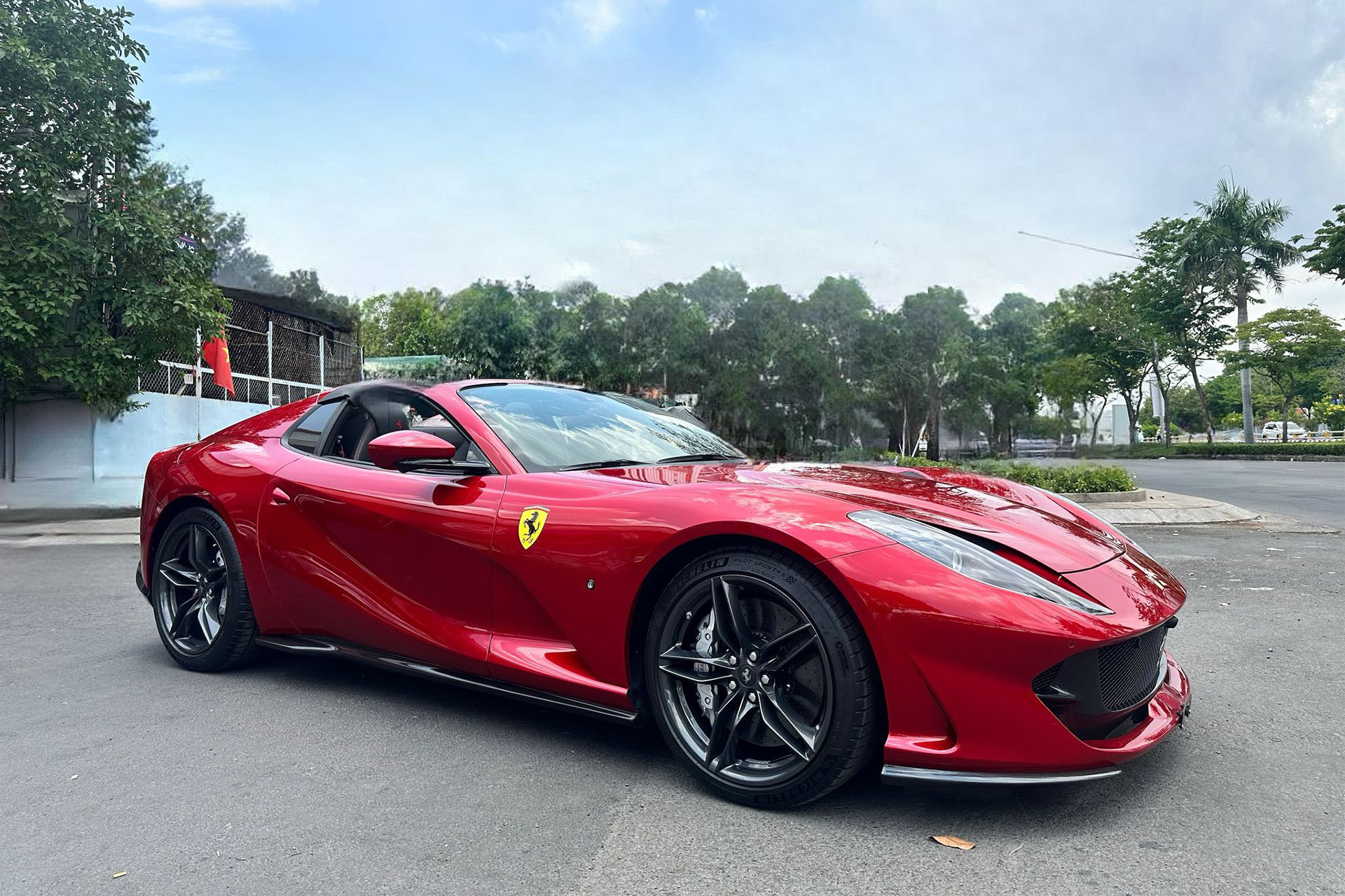 ferrari 812 gts 1.jpg