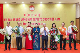 Mặt trận Tổ quốc Việt Nam có 6 phó chủ tịch mới là 5 ủy viên Trung ương, 1 thượng tướng