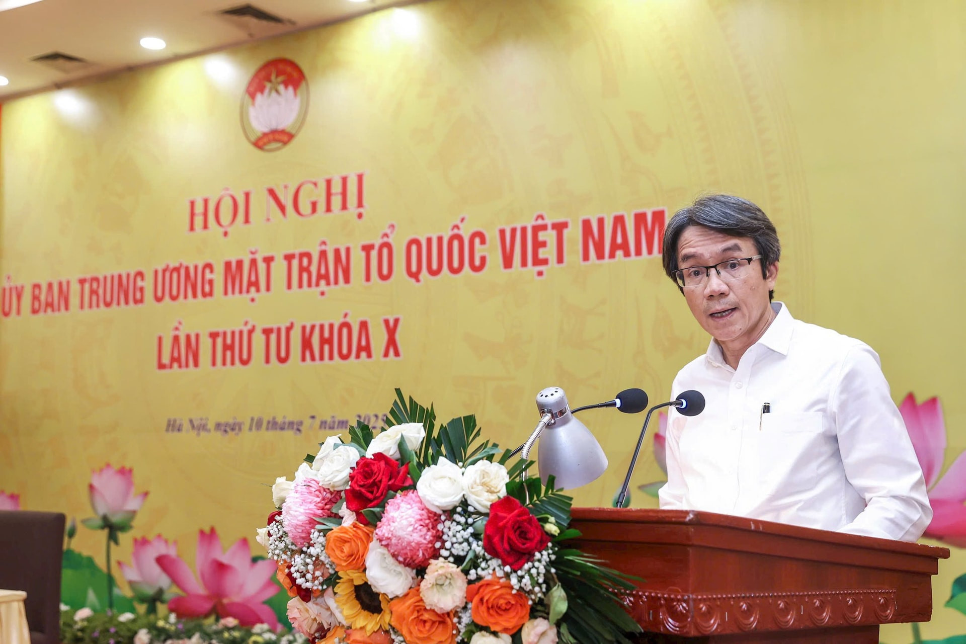 Ong Tran Viet Anh.jpg