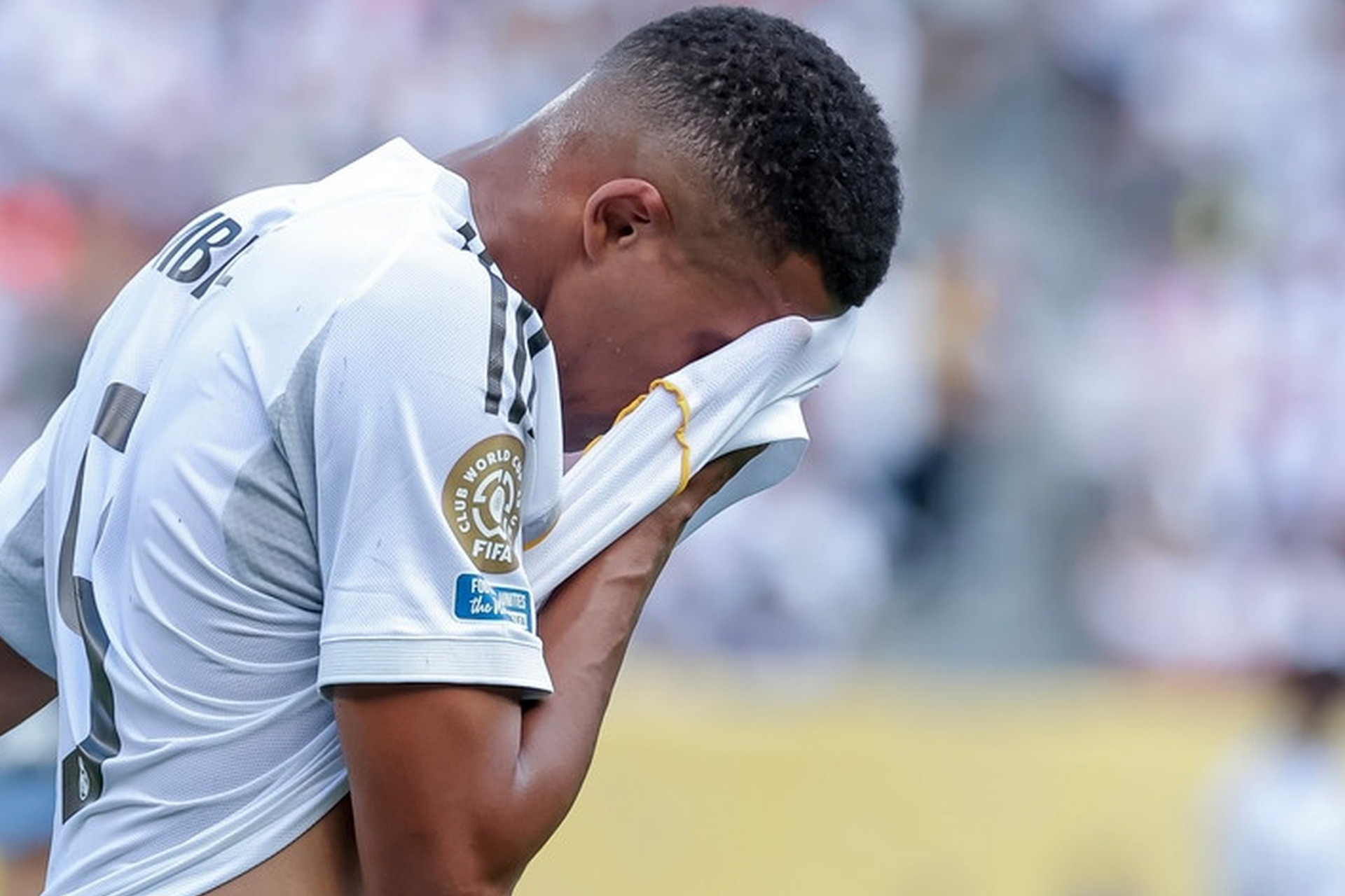 Real Madrid thua thảm PSG: Xabi Alonso trước sự thật phũ phàng