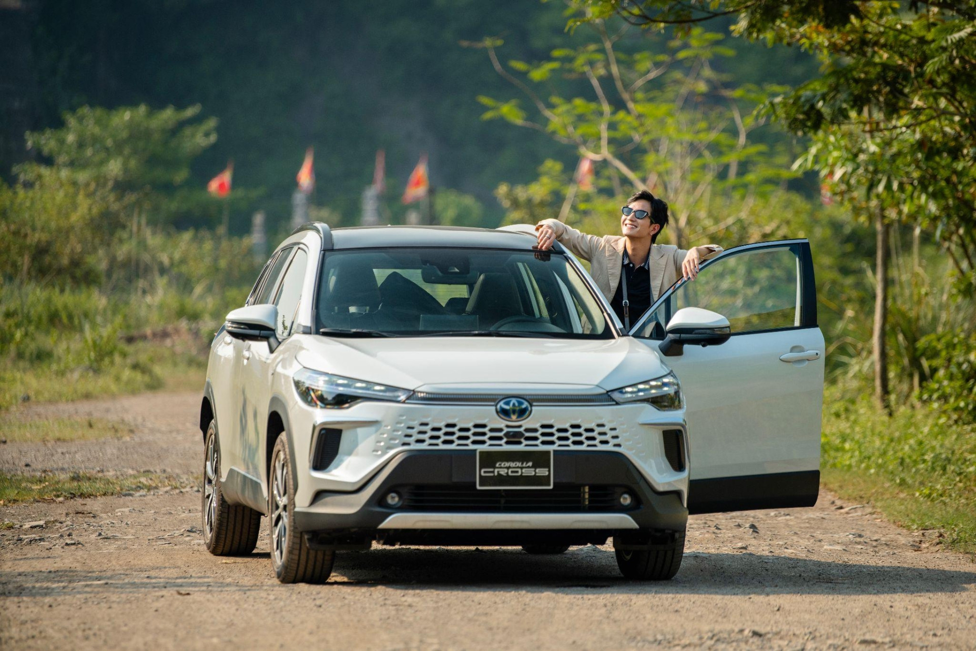 Toyota Việt Nam ghi dấu thành tựu 1 triệu xe lăn bánh, bùng nổ ưu đãi tháng 7