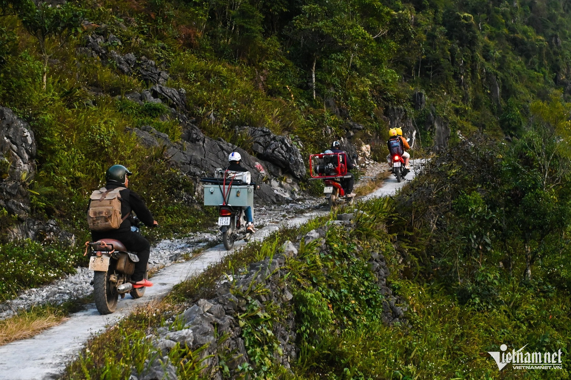 W-Nguoi dan mien nui gap kho khan sau sap nhap.jpg