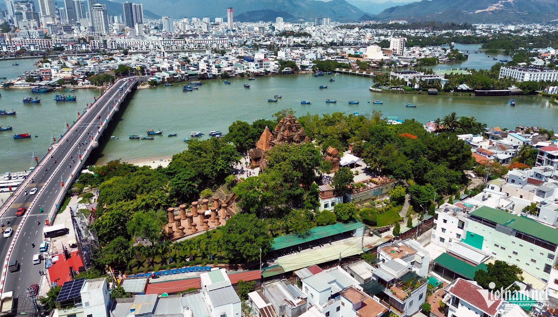 W-Thap Ba Ponagar 2.jpg