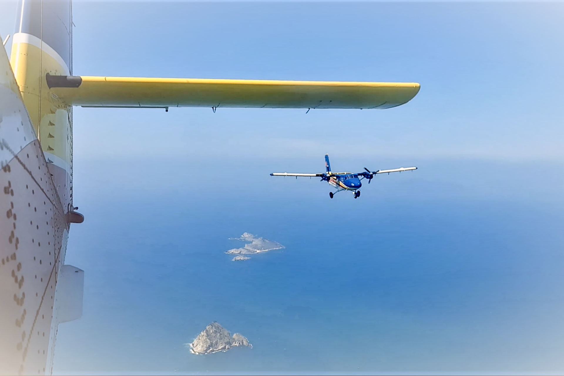 Máy bay chuyên dụng tuần thám trên biển chuẩn bị phục vụ diễu binh dịp lễ 2/9