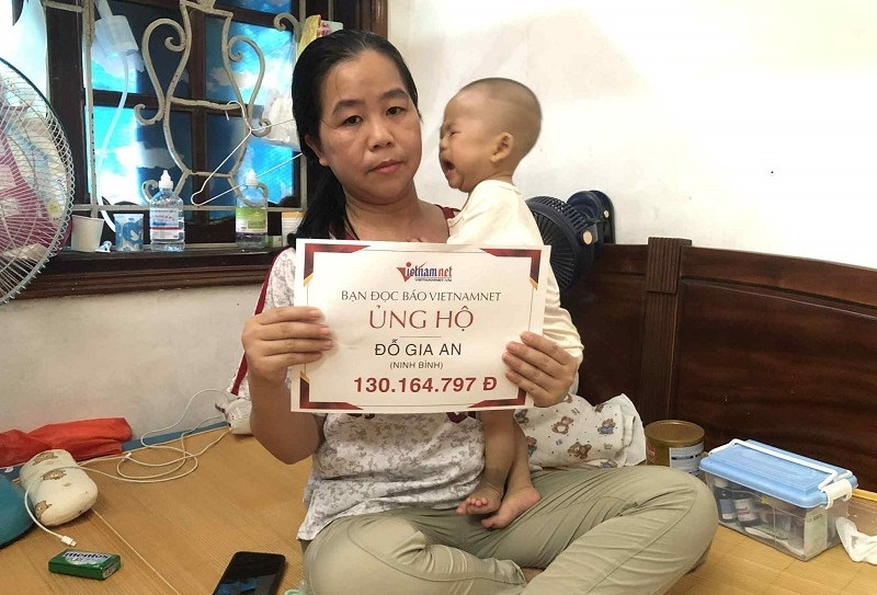 Bé Đỗ Gia An bị tim bẩm sinh và khuyết hậu môn được giúp đỡ hơn 130 triệu đồng