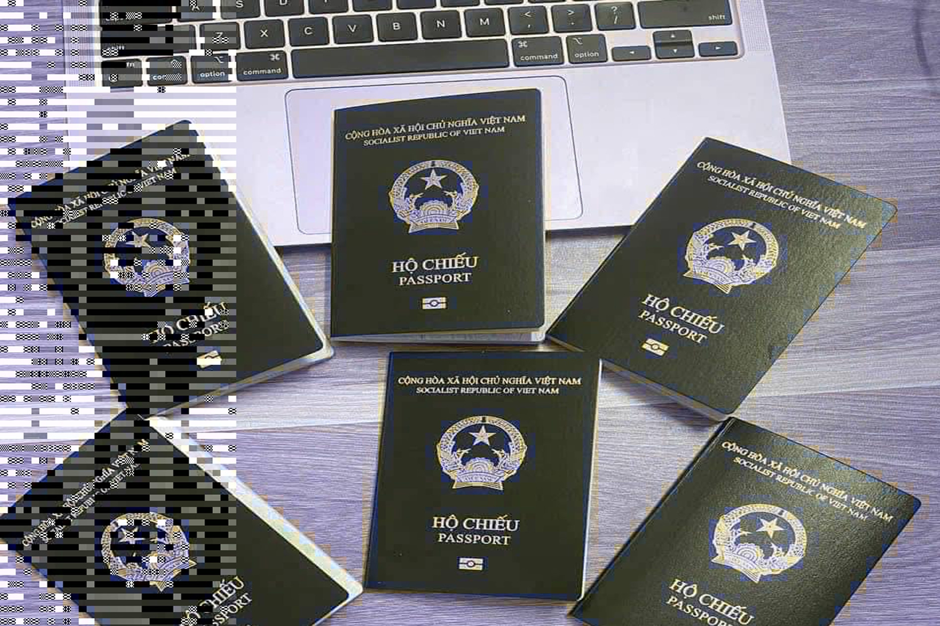 Cẩn trọng khi sử dụng “dịch vụ” làm hộ hộ chiếu qua mạng