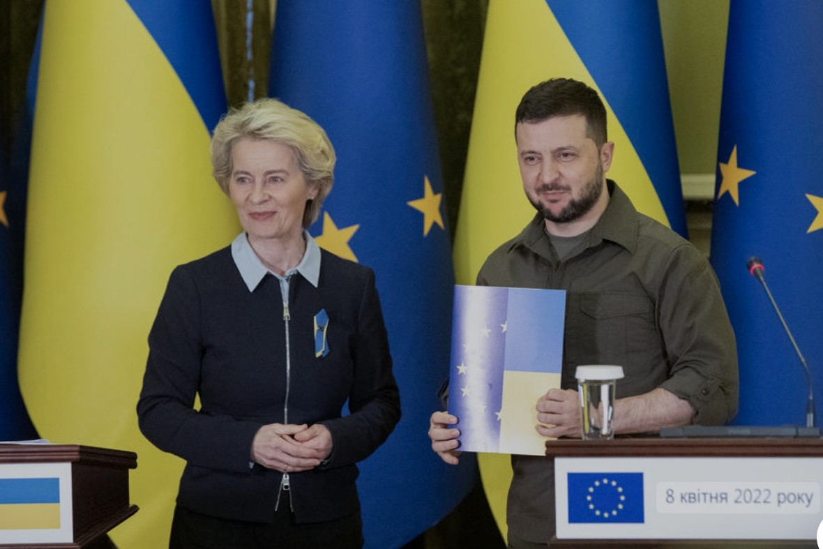 EU chuyển 1,2 tỷ USD của Nga cho Ukraine