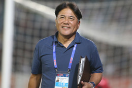 Hà Nội FC 'trói chân' thành công HLV Nhật Bản thêm 1 năm