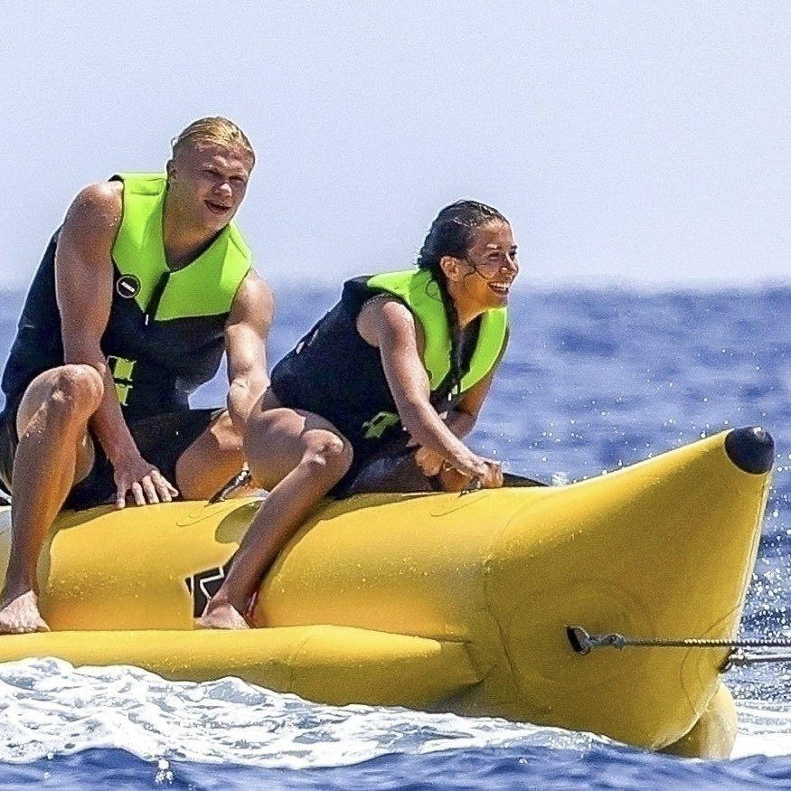 haaland ban gai backGrid 3.jpg