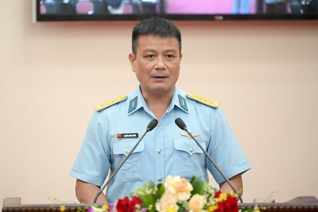 Pho Chinh uy PKKQ.jpg