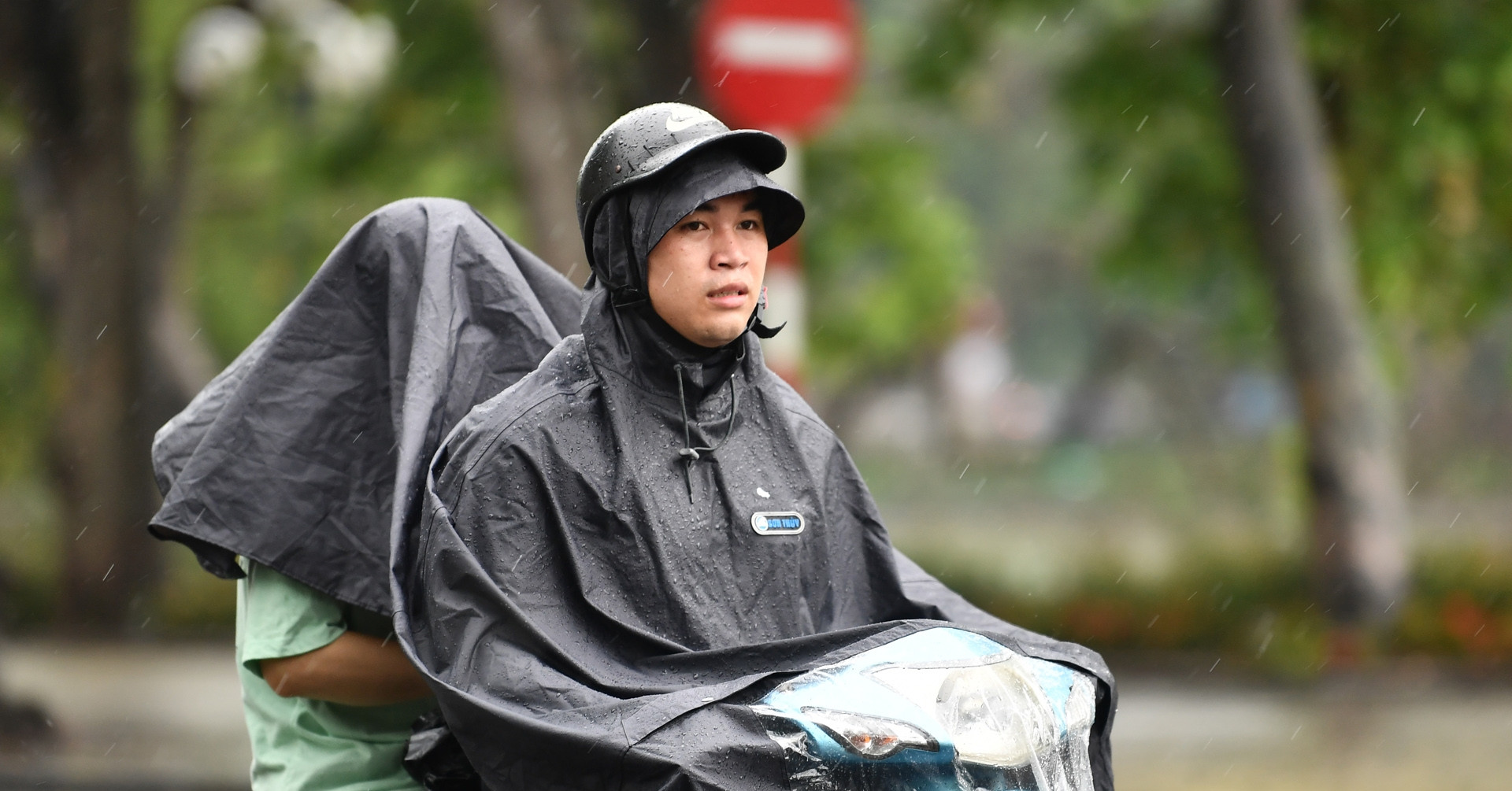 Dự báo thời tiết 13/7/2025: Nhiều khu vực mưa to cục bộ, Hà Nội nắng gián đoạn