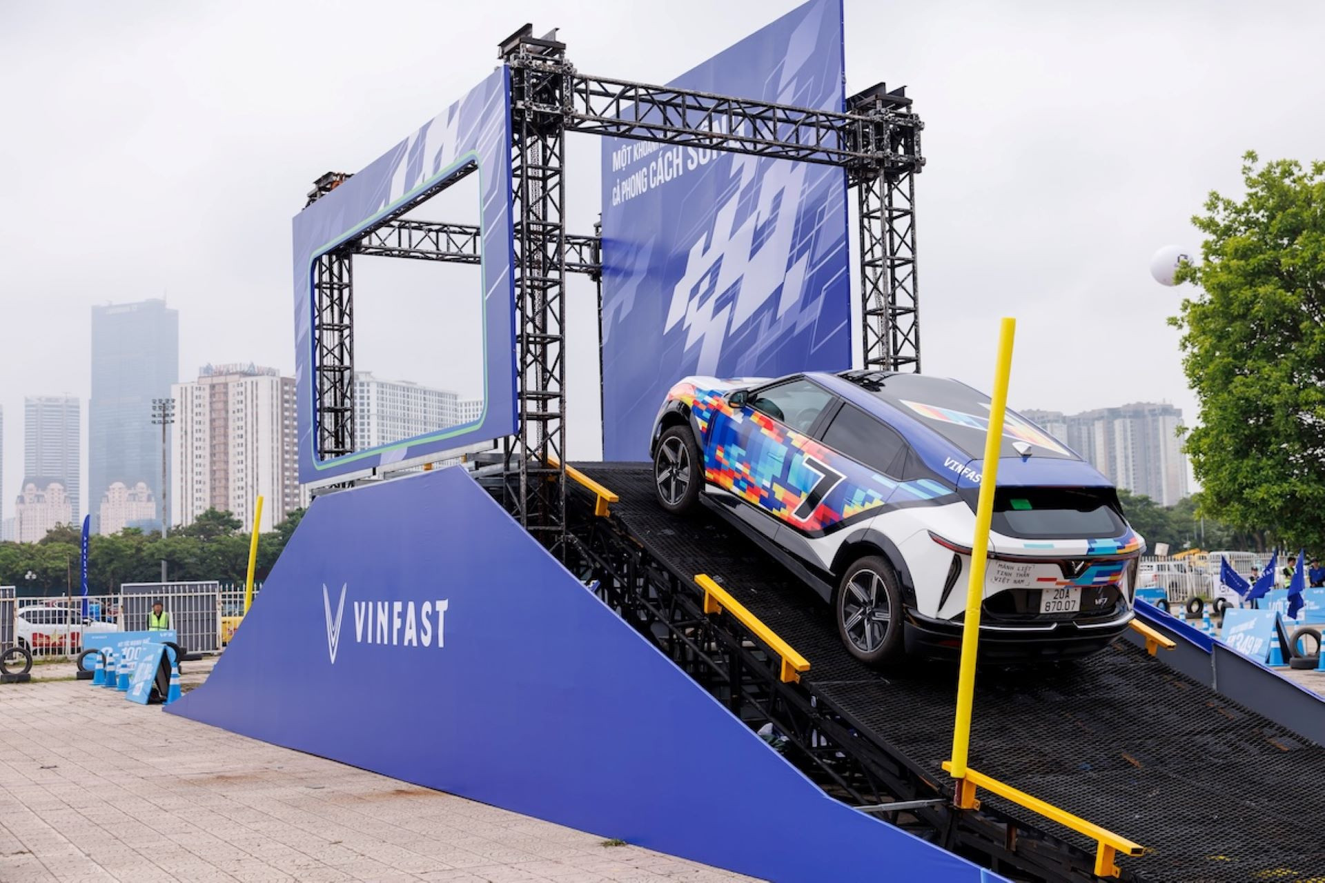 5 VinFast.jpg