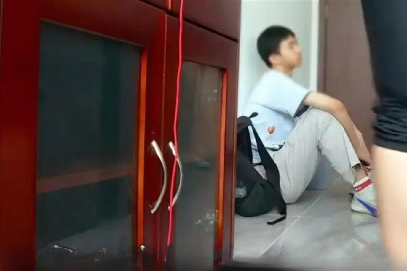 Đạt điểm thi vượt ngưỡng trường loại 1, nam sinh vẫn bị bố mẹ đuổi ra khỏi nhà