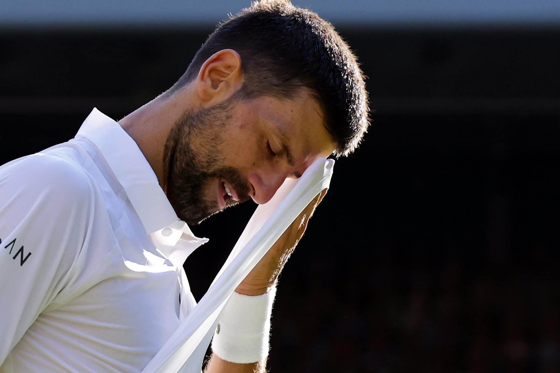 Djokovic thua dễ Sinner: Hoàng hôn của Nole