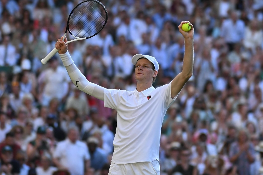 Jannik Sinner 'tiễn' Djokovic về nước, lần đầu vào chung kết Wimbledon