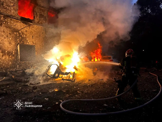 nga tan cong ukraine 8.jpg