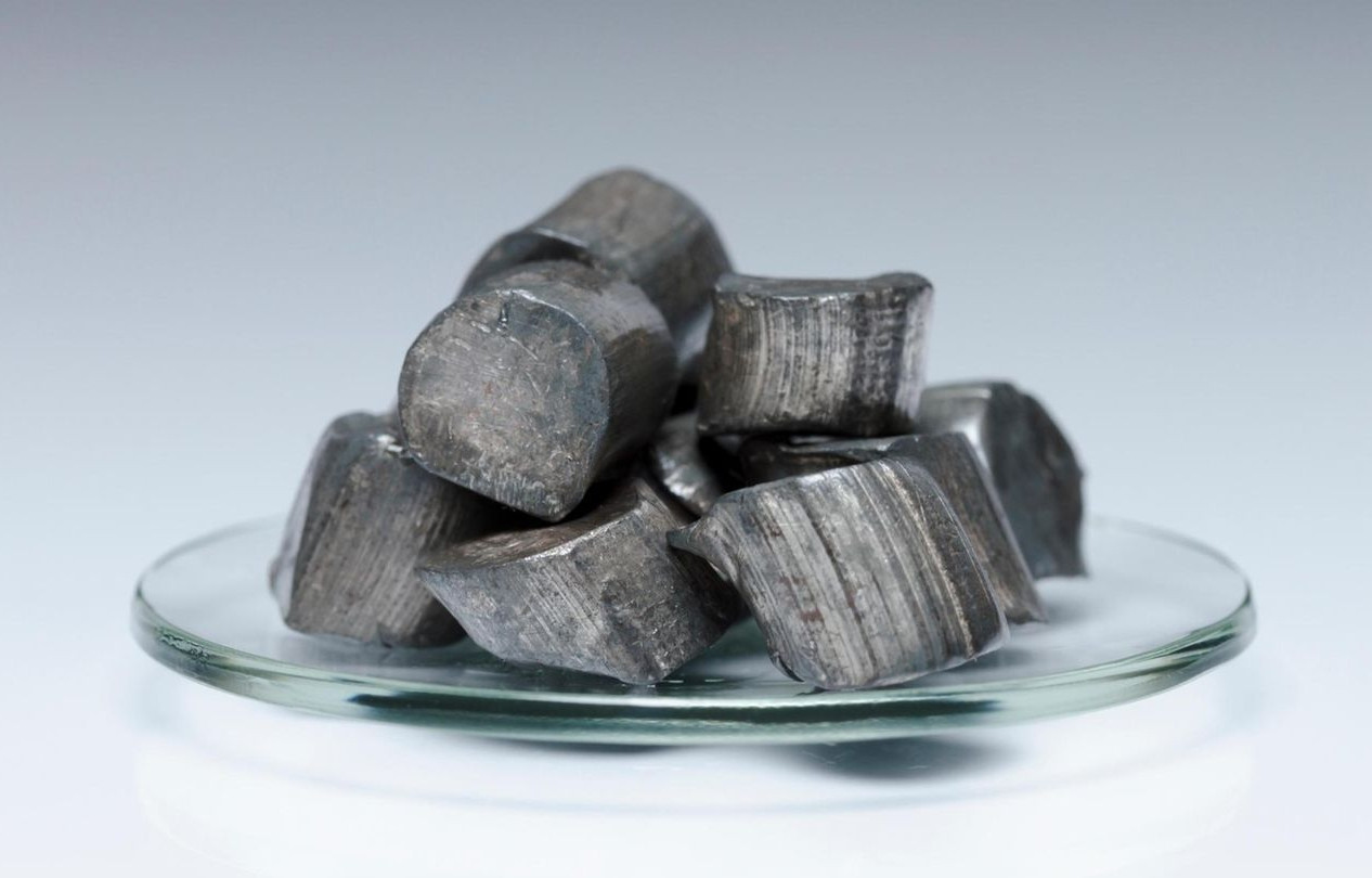 Phát hiện mới của Trung Quốc làm chấn động thị trường pin xe điện