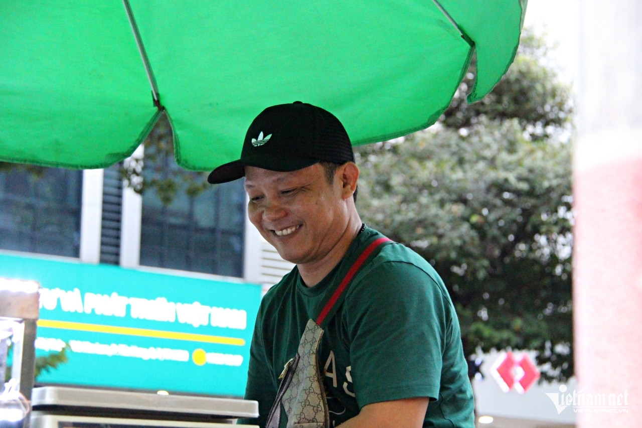 W-ban-hang-rong-3.JPG.jpg