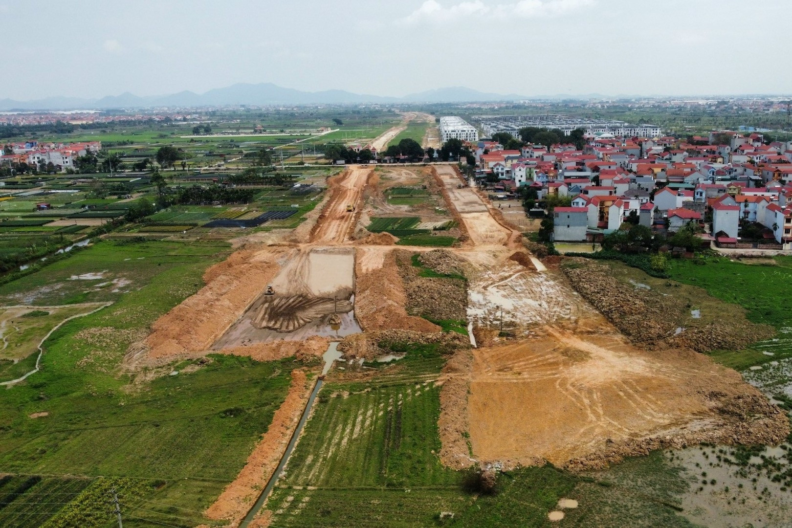 Xây nhà trên đất nông nghiệp, bị thu hồi có được giao đất ở?