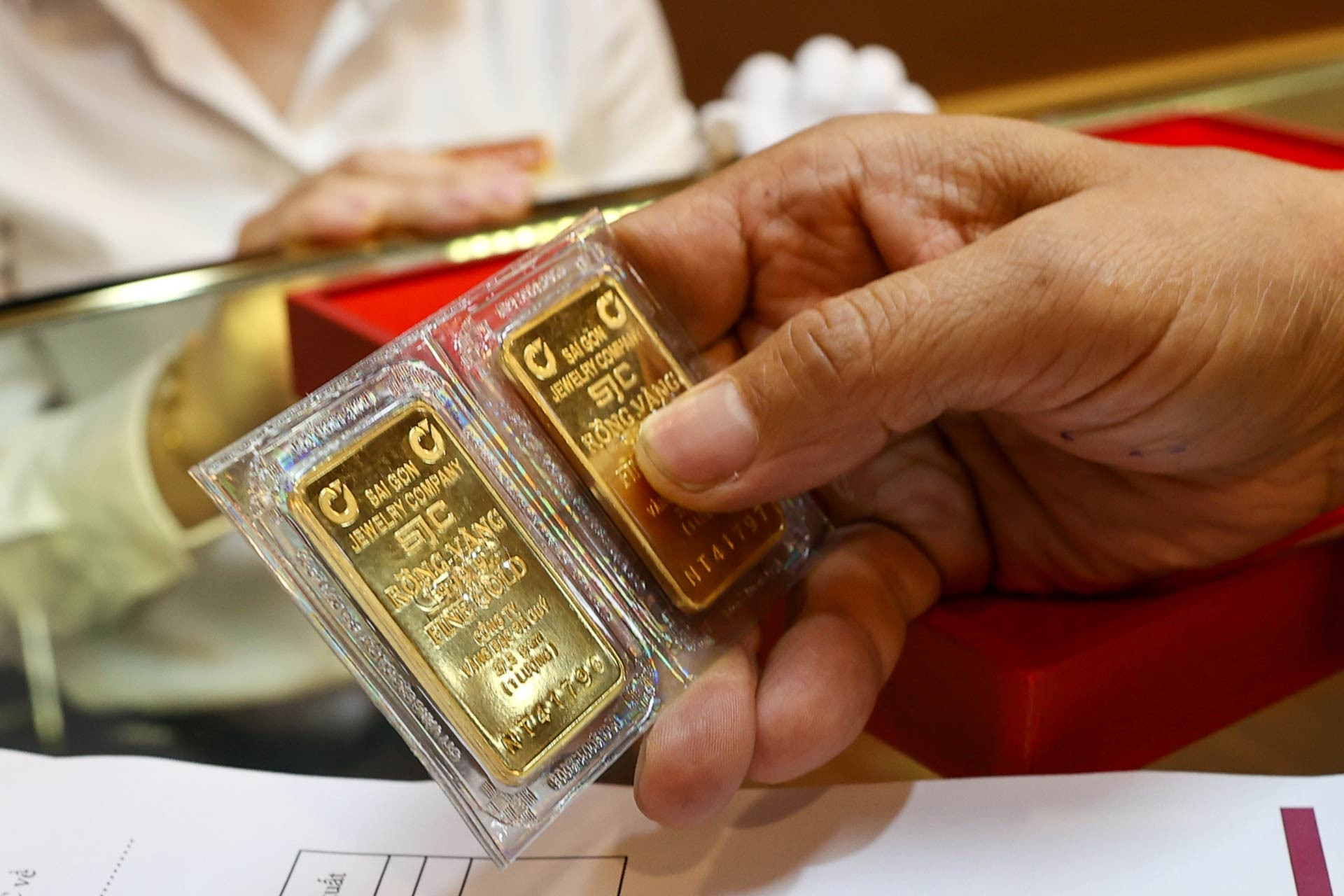 Bộ Công an đề xuất kiểm soát giá mua, bán vàng miếng, Ngân hàng Nhà nước nói gì?