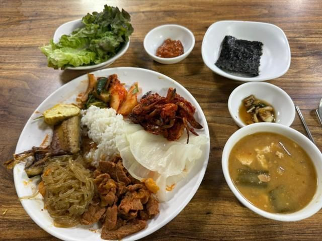buffet 1.jpg