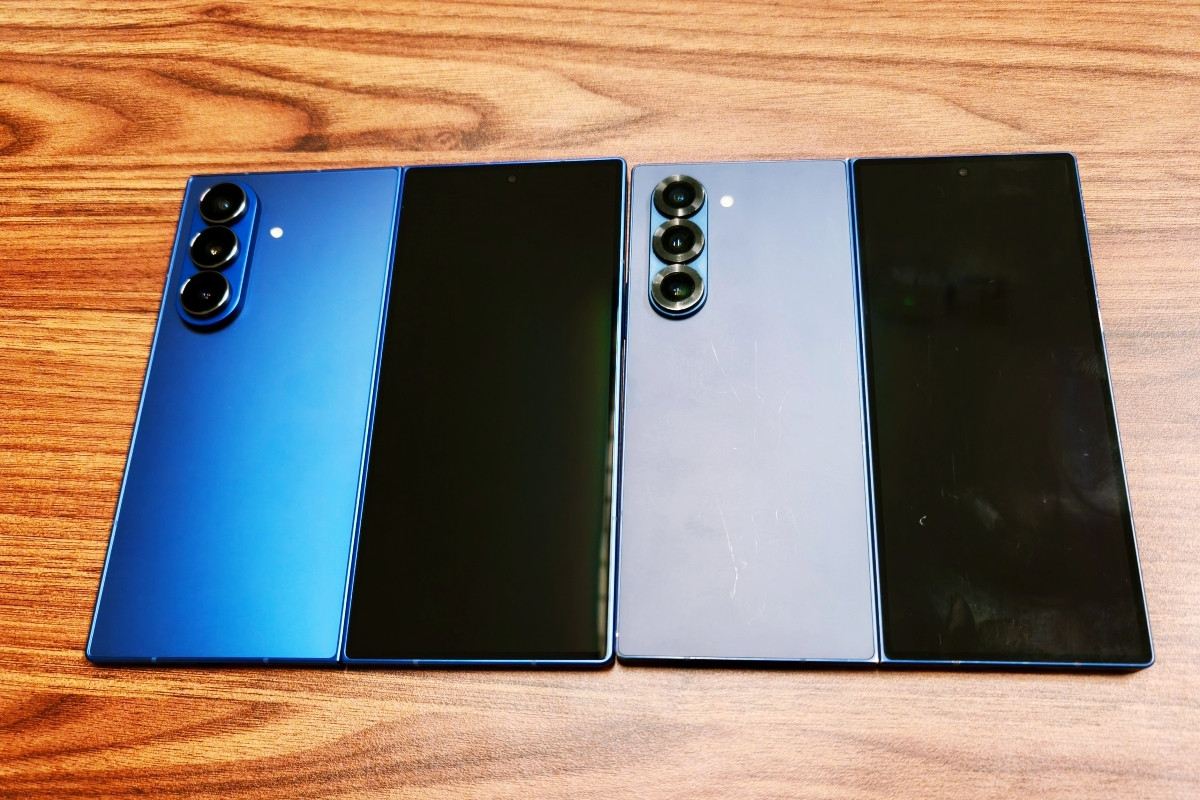 Ảnh thực tế kích thước và độ mỏng của Galaxy Z Fold7 so với Z Fold6
