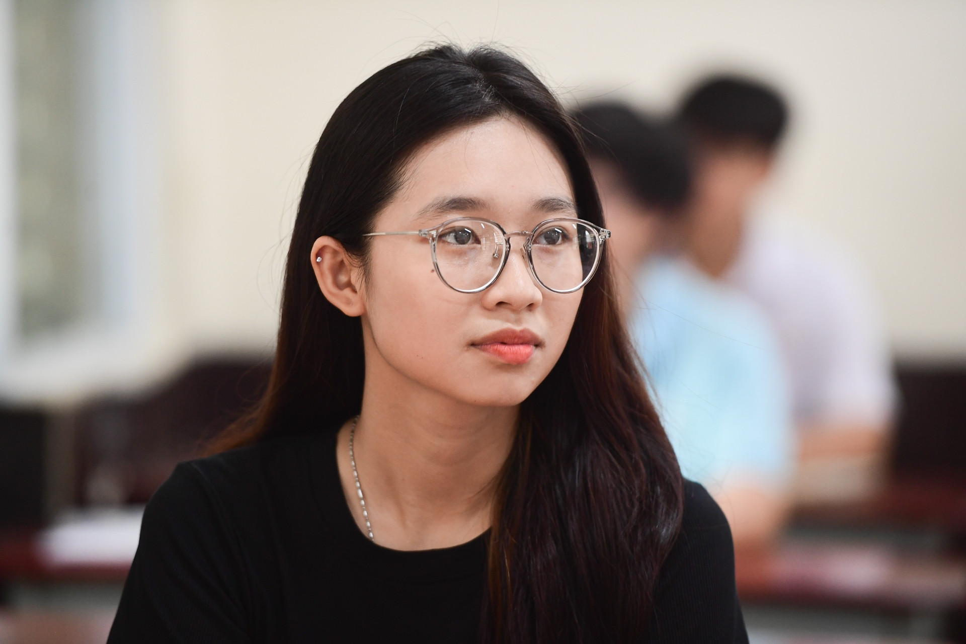 Điểm chuẩn Trường ĐH Kinh tế - Luật 2025 giảm nhẹ do xét 2 môn Toán, Anh chủ đạo